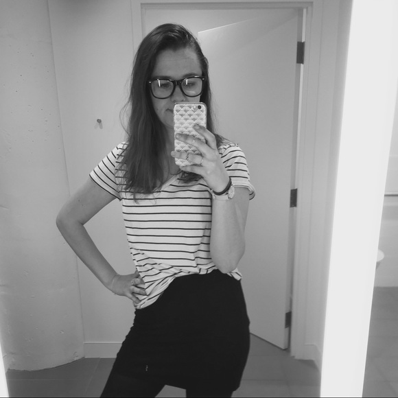 Meet your Posher, Steph - Picture 2 of 3